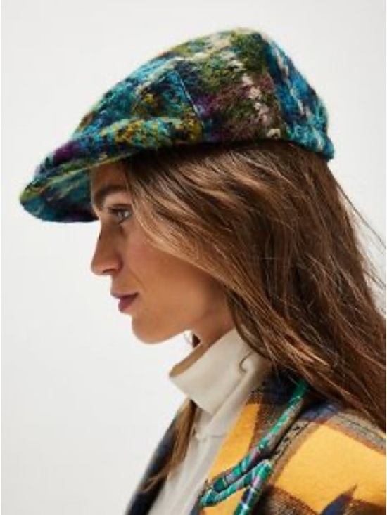 Anna Sui Accessories - Anna Sui Colorful Multicolor Fuzzy Wool Newsboy Cap